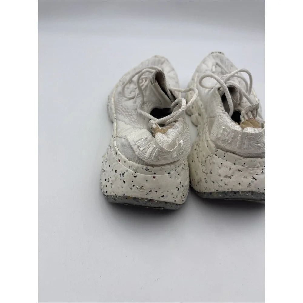 Nike Space Hippie White Women's 8 Low Top Lace Up Athletic Sneaker
